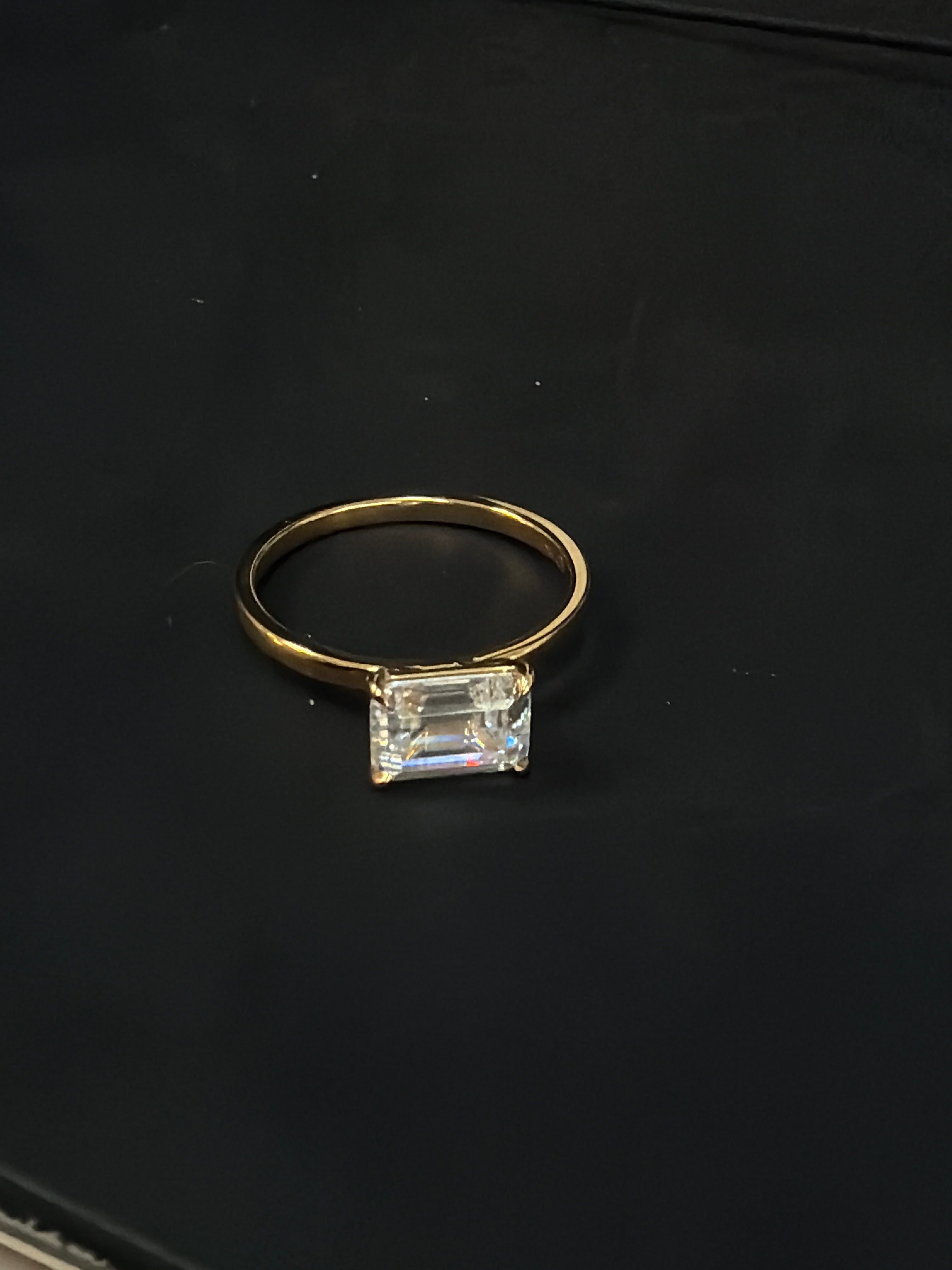 Petra Engagement solitaire
