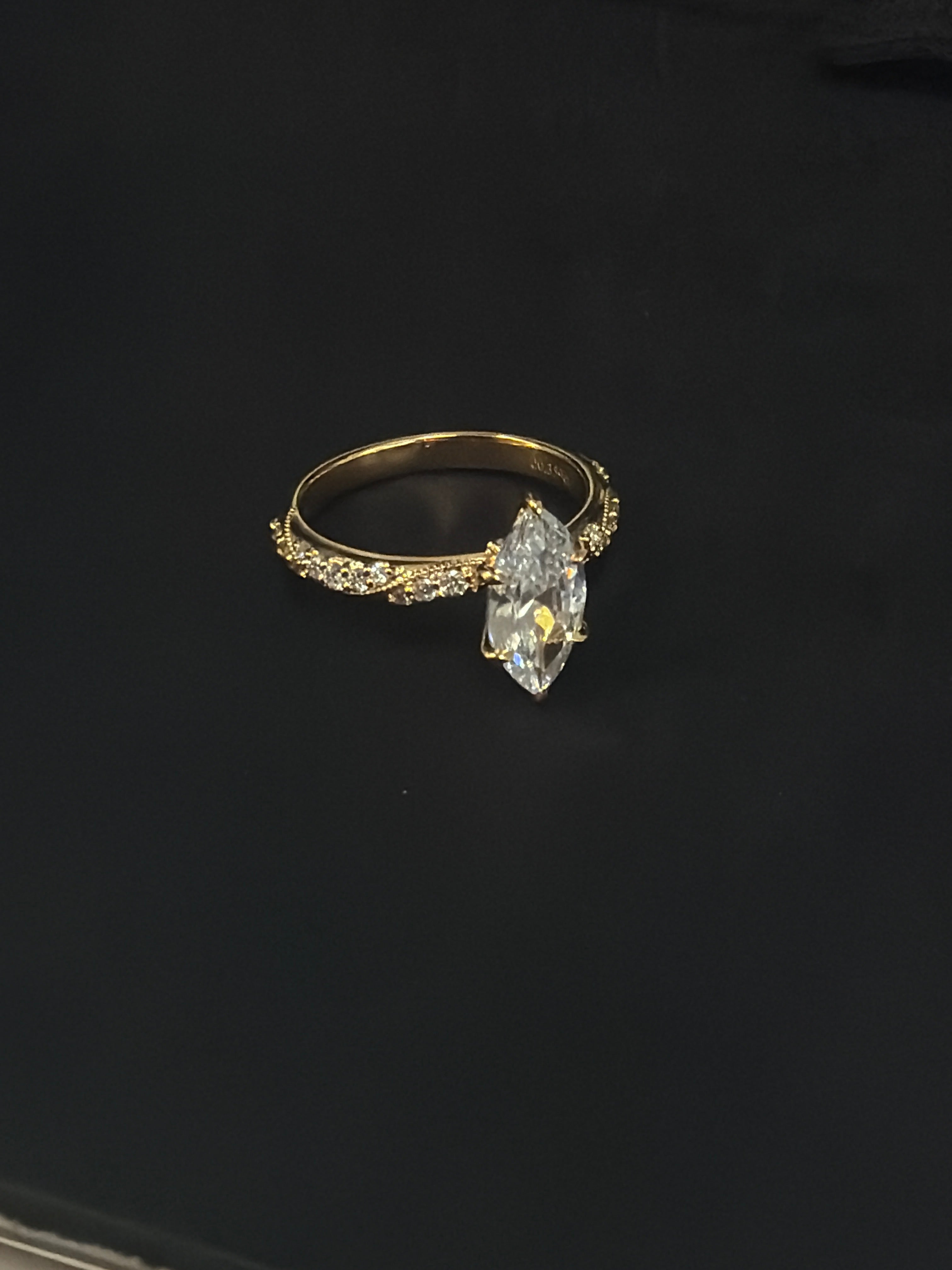 Adalyn Engagement solitaire