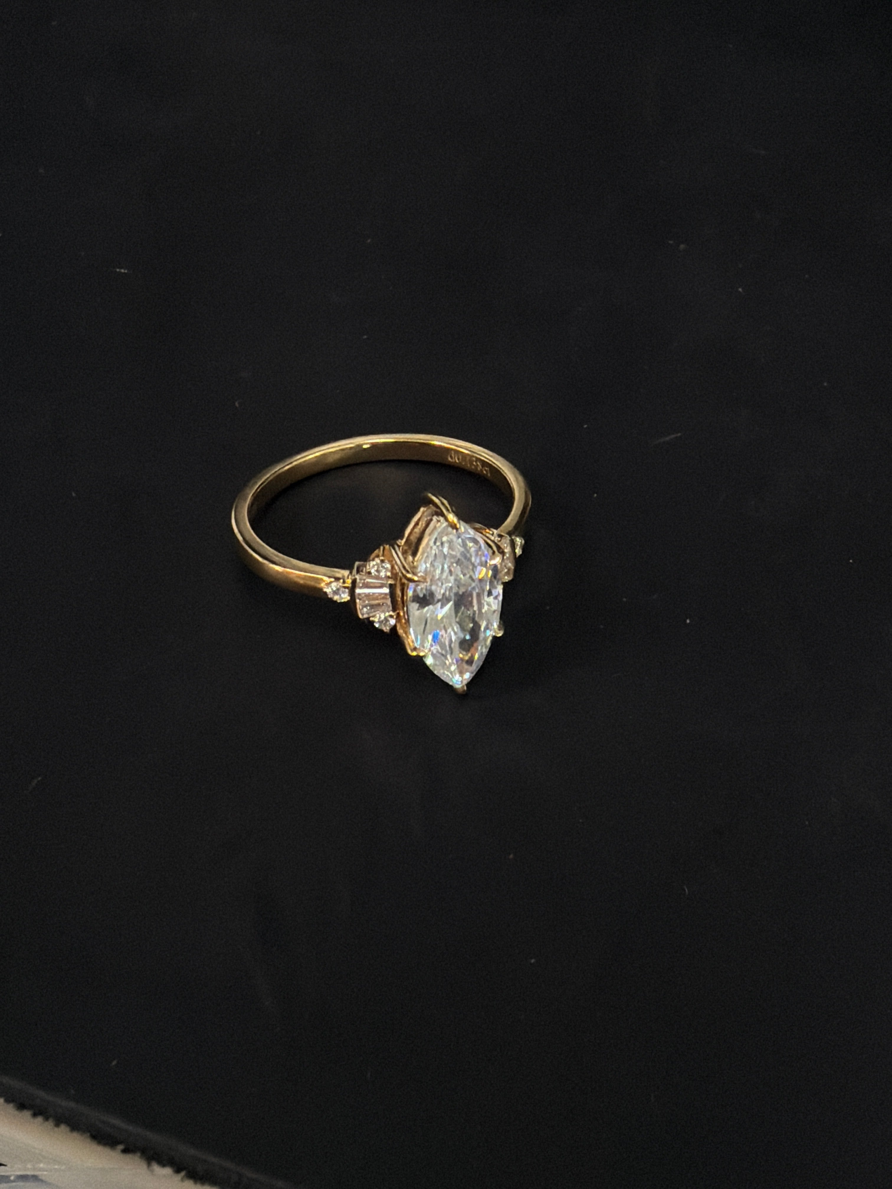 Elena Engagement solitaire