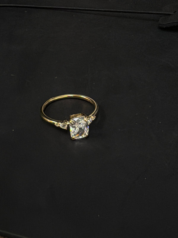 Elouise Engagement solitaire
