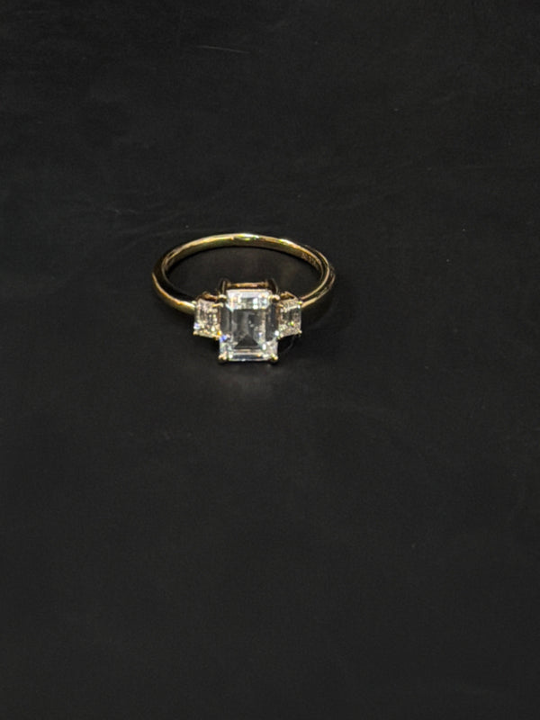 Faye Engagement solitaire