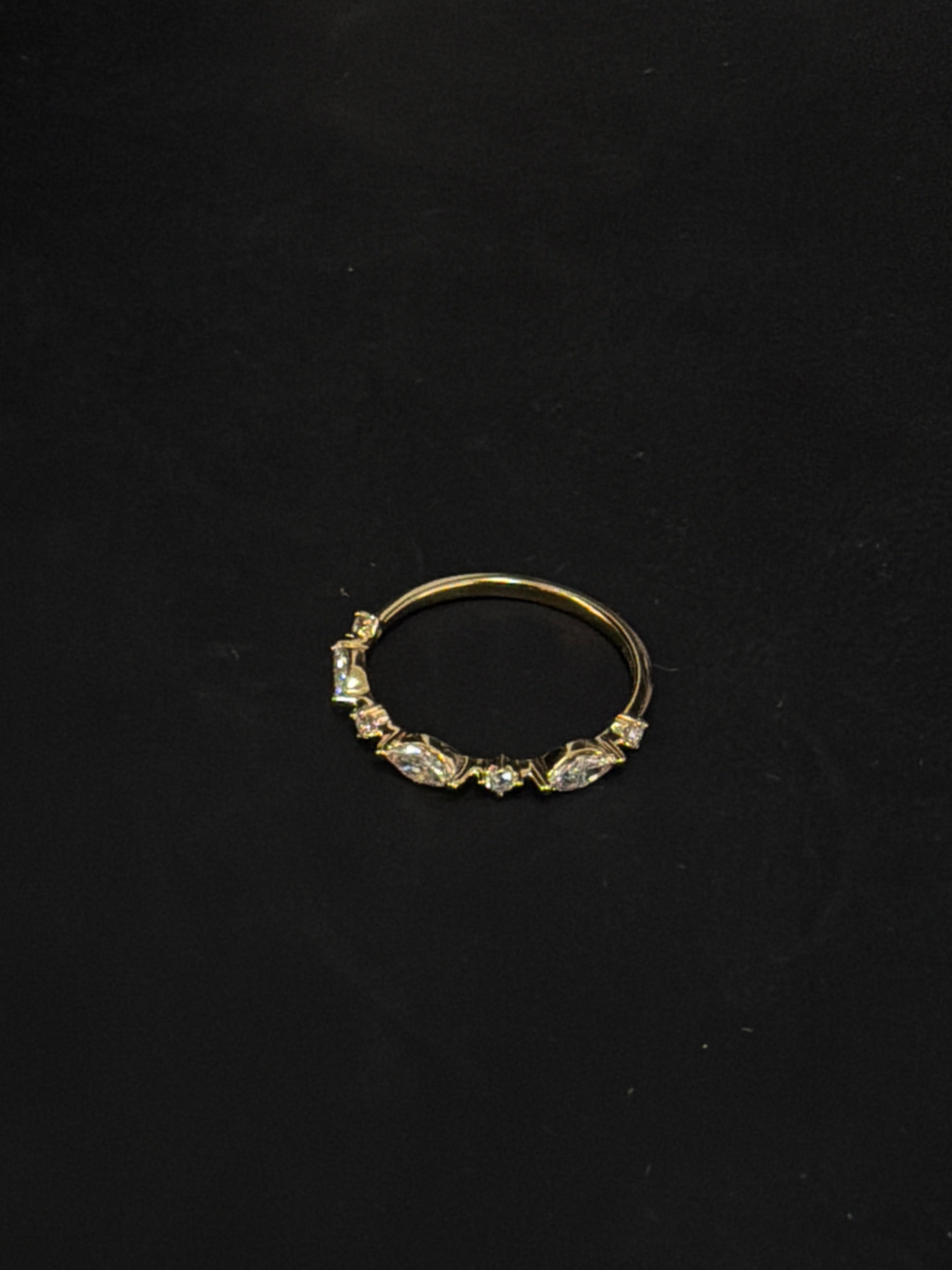 Aveline Wedding Contour band