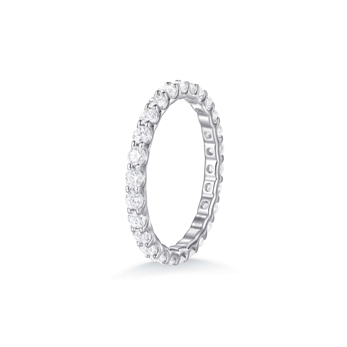 Yasmin Round Diamond Wedding Ring - lab-grown and natural diamond ring in gold | Lirys Diamonds